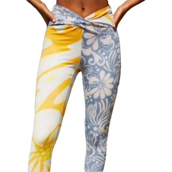 Free People Pants - NWOT Free People Movement Double Take Leggings - size Small